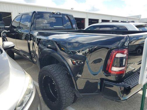 2024 RAM 3500 Limited Crew Cab 4x4 8' Box