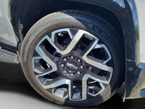 Slate Gray Metallic 2025 Chevrolet Silverado EV RST