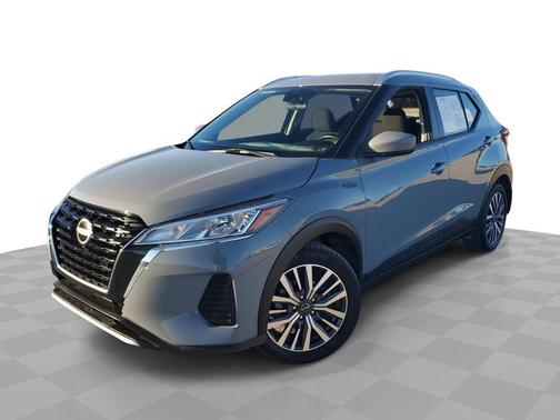 2022 Nissan Kicks SV