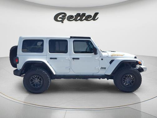 Bright White Clearcoat 2023 Jeep Wrangler Willys