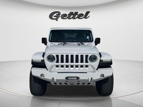 Bright White Clearcoat 2023 Jeep Wrangler Willys