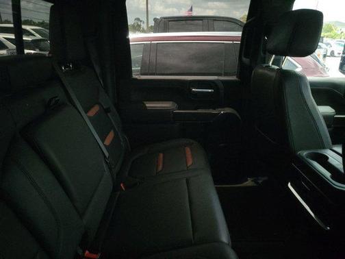 2023 GMC Sierra 2500 AT4