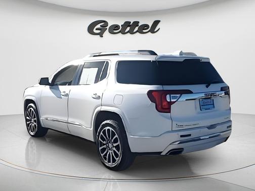 2020 GMC Acadia Denali