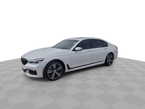 2018 BMW 750 I