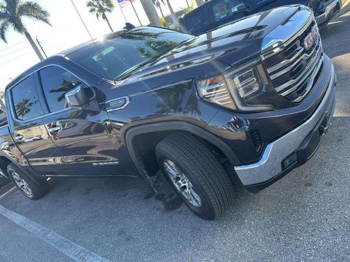 2022 GMC Sierra 1500 SLT