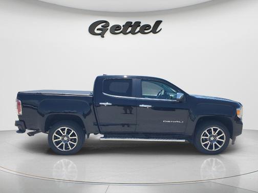 Onyx Black 2022 GMC Canyon Denali