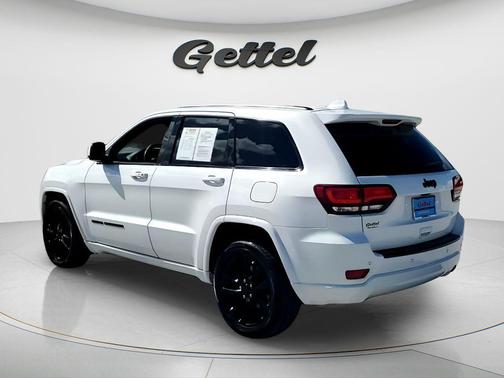 Bright White Clearcoat 2018 Jeep Grand Cherokee Altitude