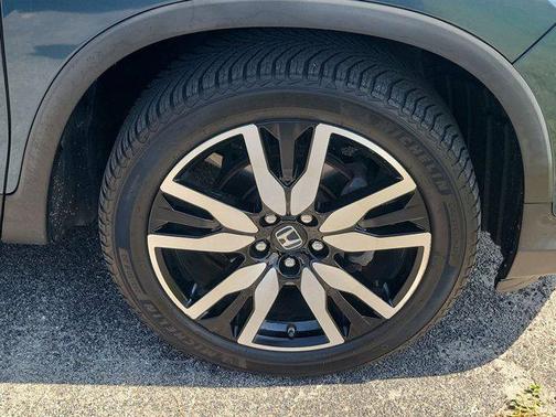 2019 Honda Pilot Touring 8-Passenger