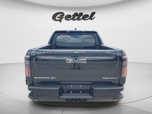 Onyx Black 2025 GMC Sierra EV Extended Range Denali