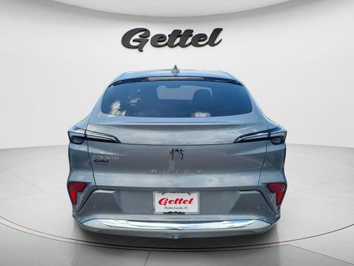 Moonstone Gray Metallic 2026 Buick Envista Avenir FWD