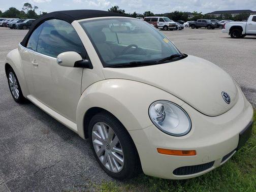 2008 Volkswagen New Beetle SE