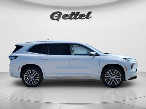 iridescent white tricoat 2026 Buick Enclave Avenir