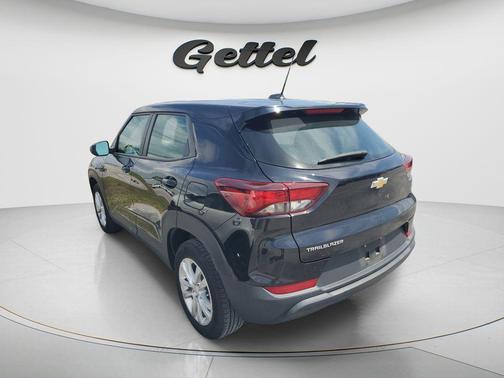 Mosaic Black Metallic 2023 Chevrolet Trailblazer LS