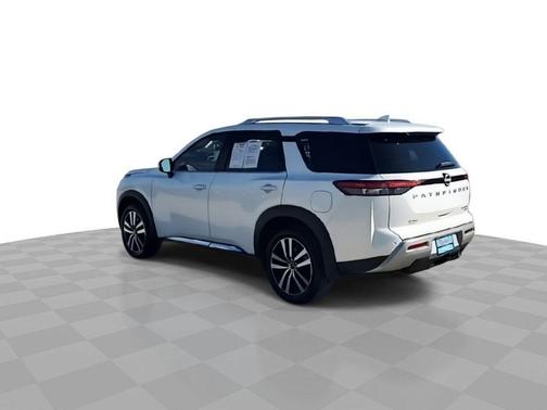 2025 Nissan Pathfinder Platinum 4WD
