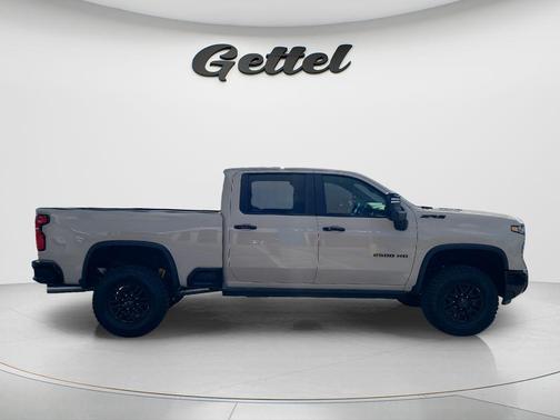 White Sands 2026 Chevrolet Silverado 2500 Crew Cab, Standard Bed, XR2, 4WD