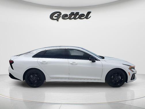 Snow White Pearl 2026 Kia K5 GT-Line FWD