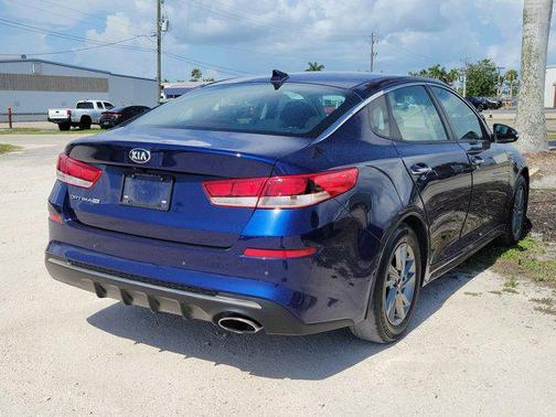 2019 Kia Optima LX