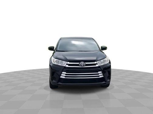 2019 Toyota Highlander LE I4