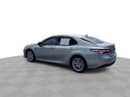 2020 Toyota Camry XLE
