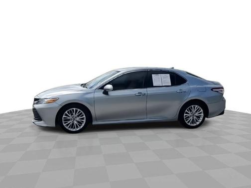 2020 Toyota Camry XLE