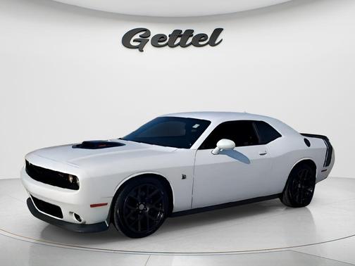 2016 Dodge Challenger R/T Scat Pack