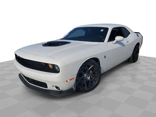 2016 Dodge Challenger R/T Scat Pack