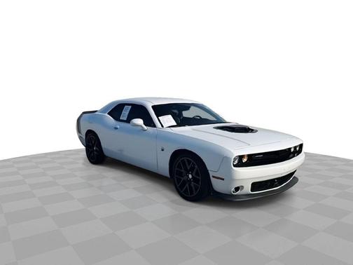 2016 Dodge Challenger R/T Scat Pack