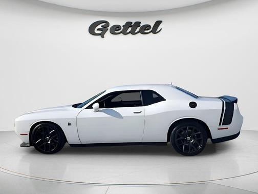 2016 Dodge Challenger R/T Scat Pack