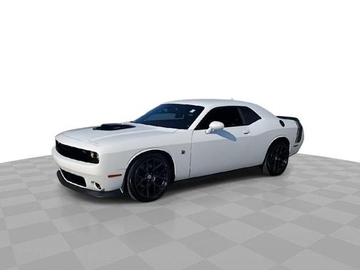 2016 Dodge Challenger R/T Scat Pack