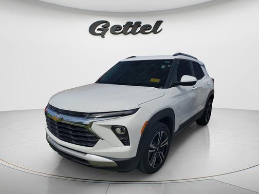 Summit White 2024 Chevrolet Trailblazer LT