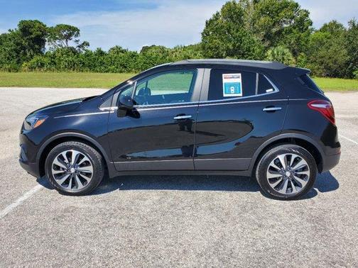 Photo 2 of 32 of 2021 Buick Encore Preferred