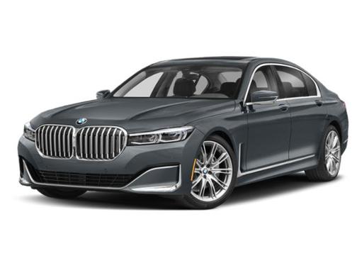 Bernina Grey Amber Effect Metallic 2022 BMW 740 i