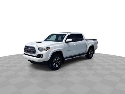 2016 Toyota Tacoma SR