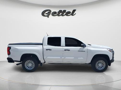 Summit White 2025 Chevrolet Colorado WT