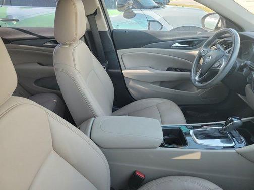 2019 Buick Regal Sportback FWD Preferred