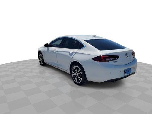 2019 Buick Regal Sportback FWD Preferred