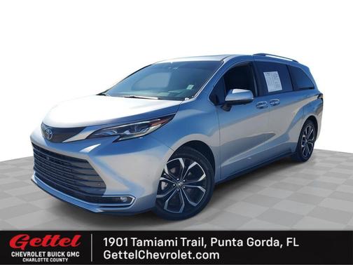 2025 Toyota Sienna Platinum