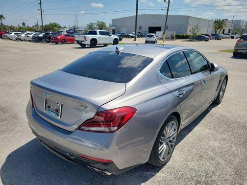 2021 Genesis G70 2.0T RWD