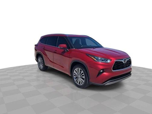 2022 Toyota Highlander Platinum
