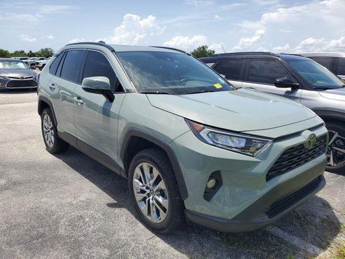 2021 Toyota RAV4 XLE Premium