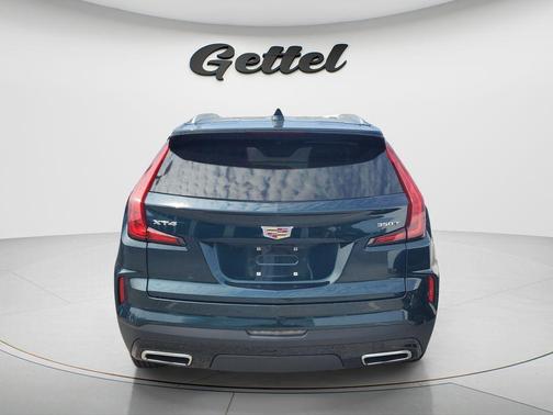 Emerald Lake Metallic 2025 Cadillac XT4 Premium Luxury