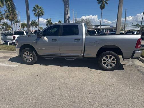 2023 RAM 2500 Big Horn Crew Cab 4x4 6'4' Box