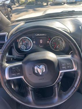 2020 RAM 2500 Laramie Crew Cab 4x4 6'4' Box