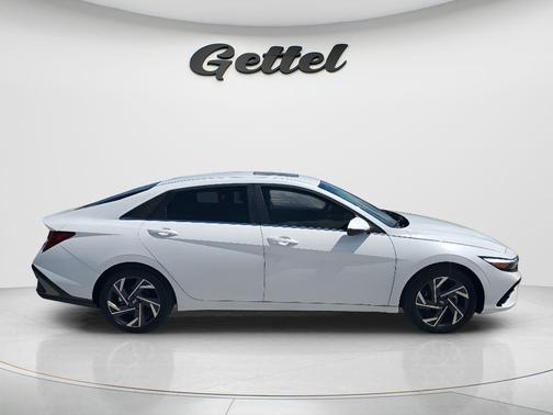 Serenity White 2025 Hyundai ELANTRA HEV Limited