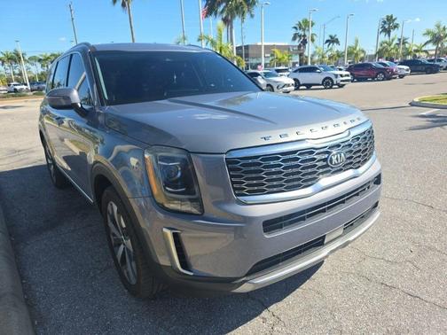 2020 Kia Telluride S