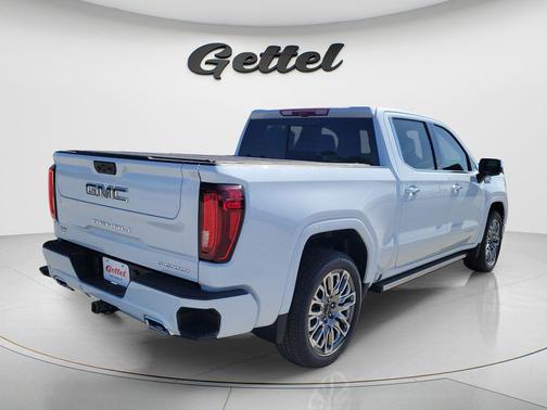 Glacier White Tricoat 2026 GMC Sierra 1500 Denali Ultimate