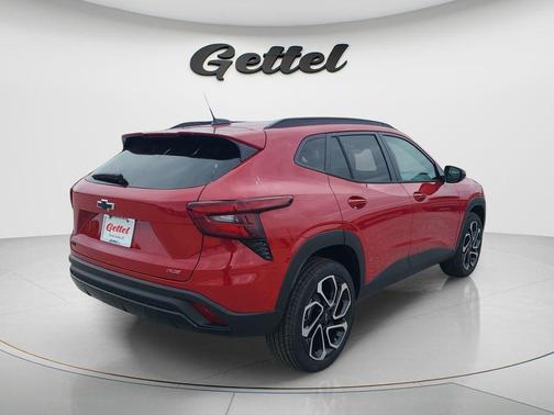Apex Red 2026 Chevrolet Trax FWD 2RS
