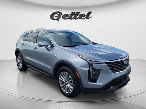 Argent Silver Metallic 2025 Cadillac XT4 Premium Luxury