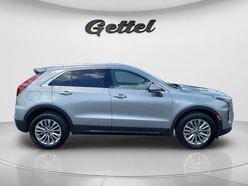 Argent Silver Metallic 2025 Cadillac XT4 Premium Luxury