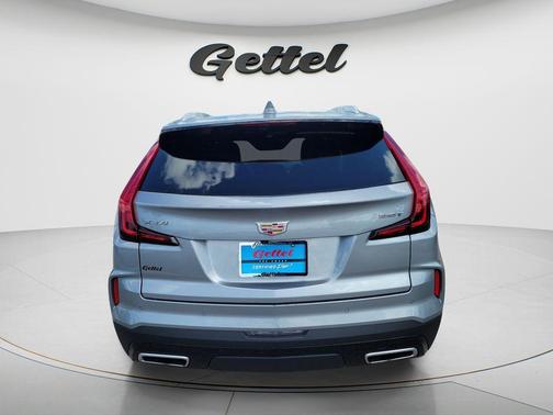 Argent Silver Metallic 2025 Cadillac XT4 Premium Luxury